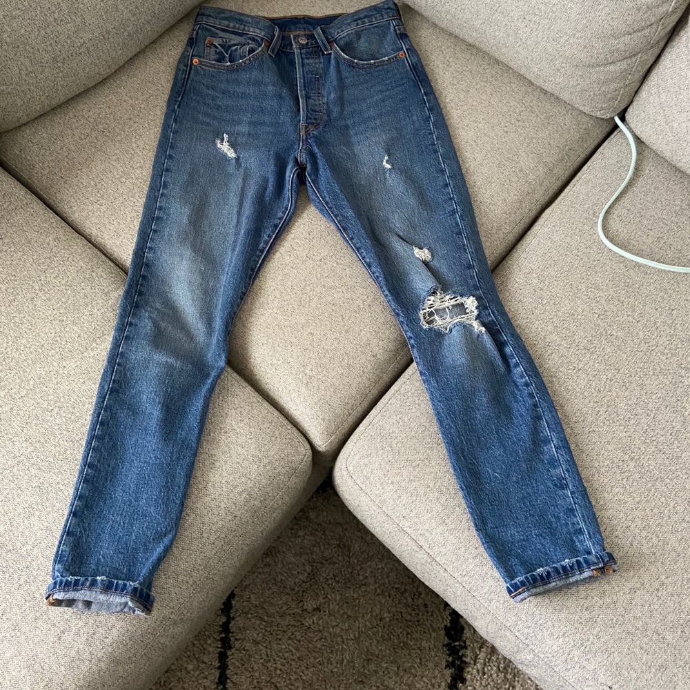 High waisted Levi’s 105 skinny denim